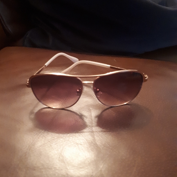 Coach, French Connection and Fossil Sunglasses for sale - Picture 8 of 17